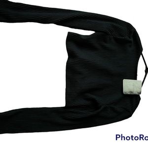 Black size small cropped sweater, NWT